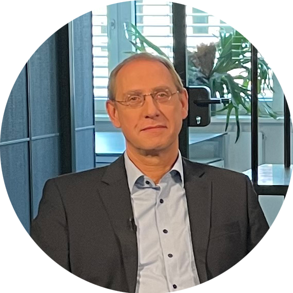 Dr.-Ing.Rochowicz_Fraunhofer_Ipa.png